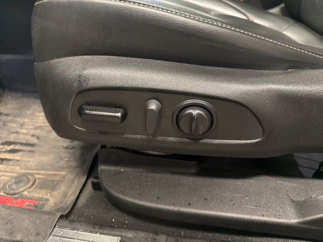 2022 GMC Acadia AWD SLT