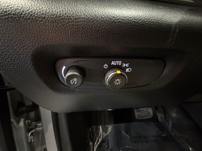 2022 Chevrolet Traverse LT 3.6 Liter V6 AWD 3rd Row Seating