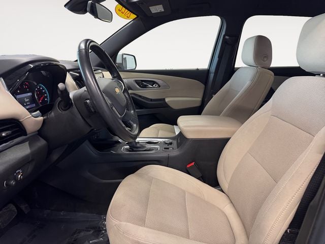 2022 Chevrolet Traverse LT 3.6 Liter V6 AWD 3rd Row Seating