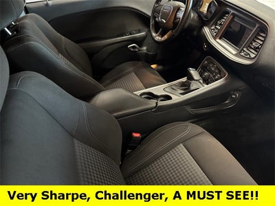 2022 Dodge Challenger SXT