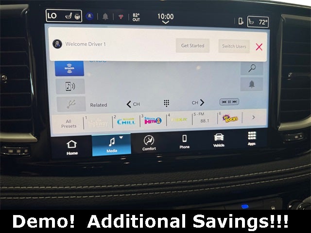 2026 Chrysler Pacifica Select