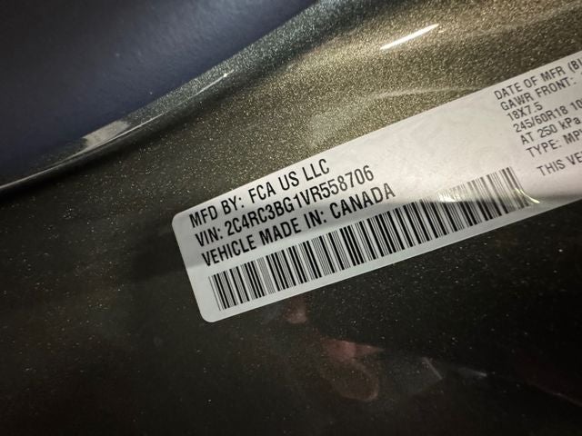 2027 Chrysler Pacifica Select