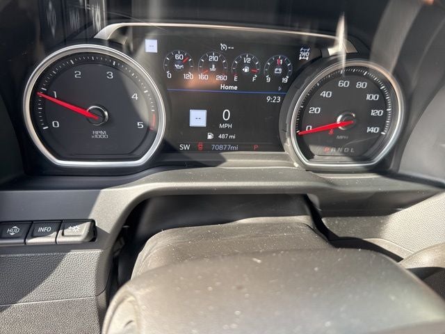 2022 Chevrolet Silverado 2500HD High Country 6.6 Liter V8 Turbodiesel Crew Cab 4WD