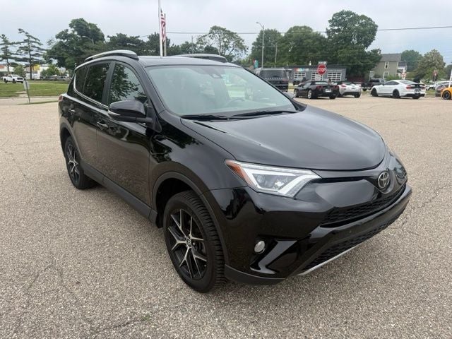 2017 Toyota RAV4 SE