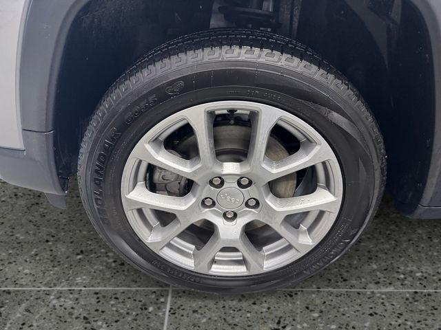 2023 Jeep Compass Latitude Lux FWD