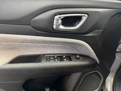 2023 Jeep Compass Latitude Lux FWD