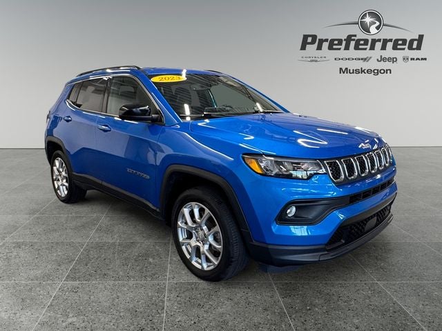 2023 Jeep Compass Latitude Lux FWD