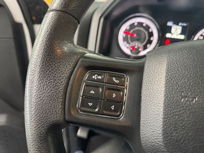 2017 RAM 2500 Tradesman Crew Cab 4x4 6'4' Box