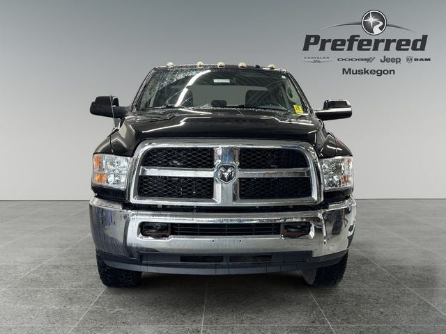 2017 RAM 2500 Tradesman Crew Cab 4x4 6'4' Box
