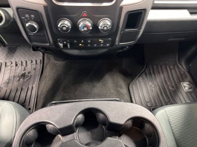 2017 RAM 2500 Tradesman Crew Cab 4x4 6'4' Box