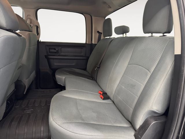 2017 RAM 2500 Tradesman Crew Cab 4x4 6'4' Box