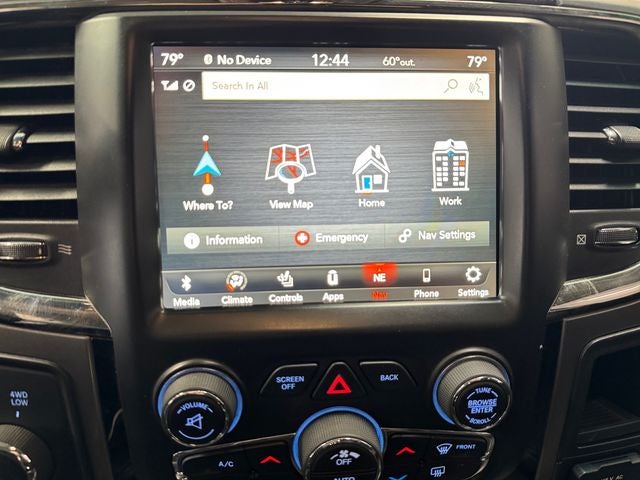 2018 RAM 2500 Laramie Crew Cab 4x4 6'4' Box