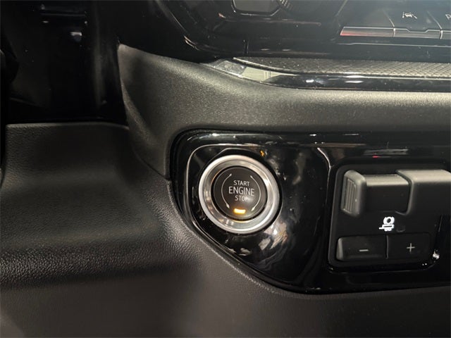 2023 Chevrolet Silverado 1500 4WD Crew Cab Short Bed ZR2