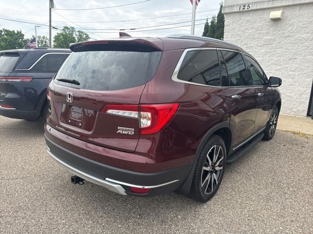 2022 Honda Pilot AWD Touring 8 Passenger
