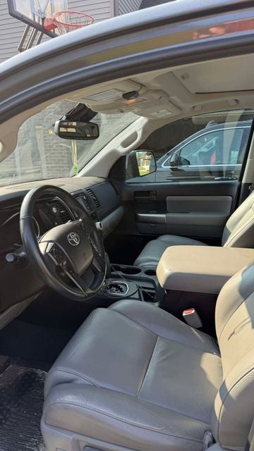 2019 Toyota Sequoia SR5