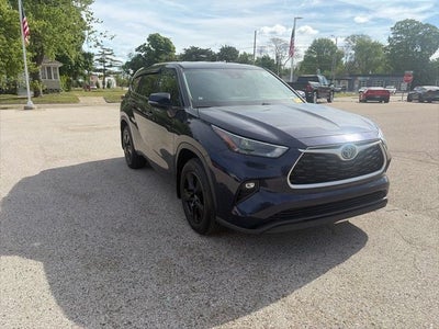 2022 Toyota Highlander LE 3.5 Liter V6 AWD 3rd Row Seating