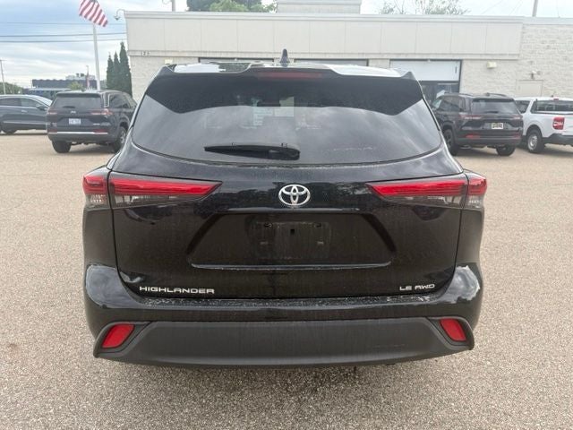 2020 Toyota Highlander LE