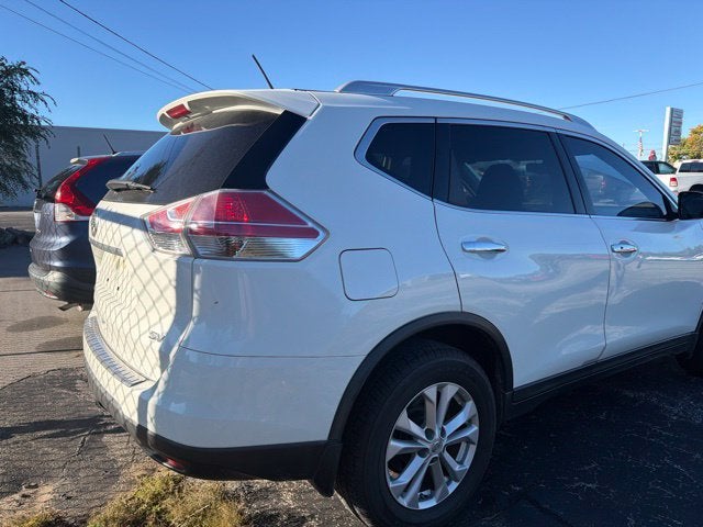 2016 Nissan Rogue SV 2.5 Liter FWD