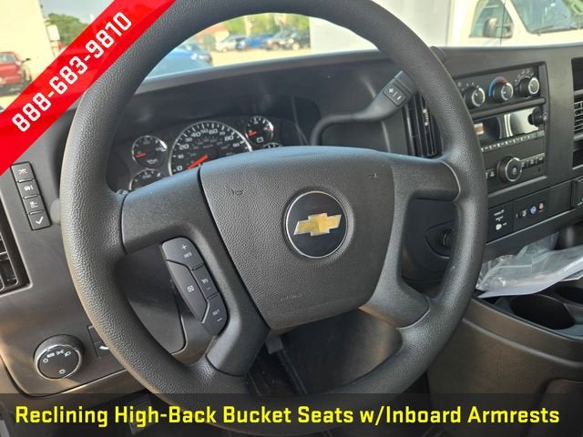 2025 Chevrolet Express Cutaway 3500 1WT