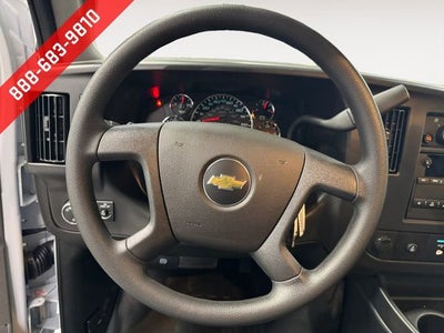 2025 Chevrolet Express Cargo WT