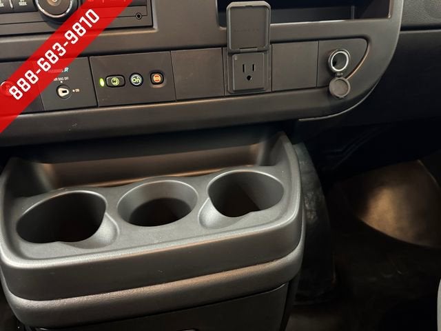 2025 Chevrolet Express Cargo WT