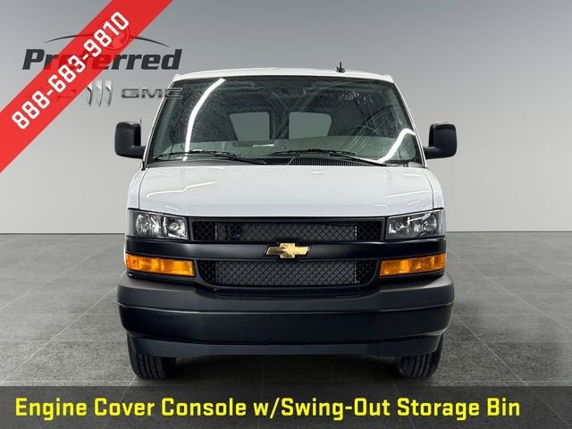 2025 Chevrolet Express Cargo WT