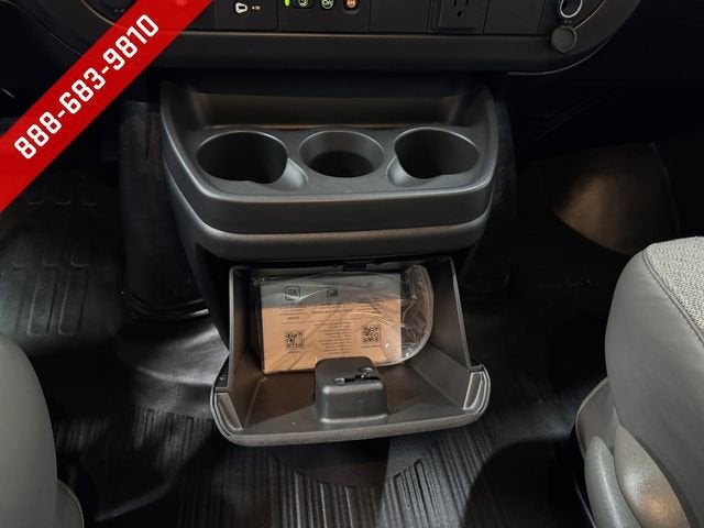 2025 Chevrolet Express Cargo WT