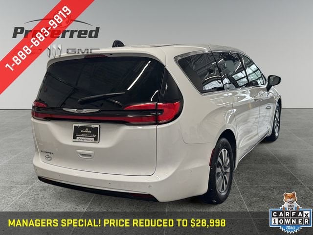 2024 Chrysler Pacifica Hybrid Select
