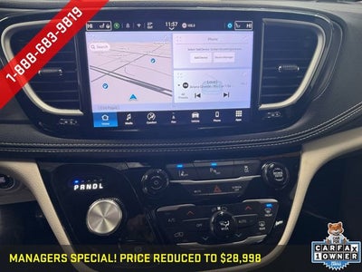 2024 Chrysler Pacifica Hybrid Select