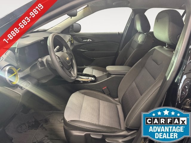 2024 Chevrolet Trax LT - Photo 8
